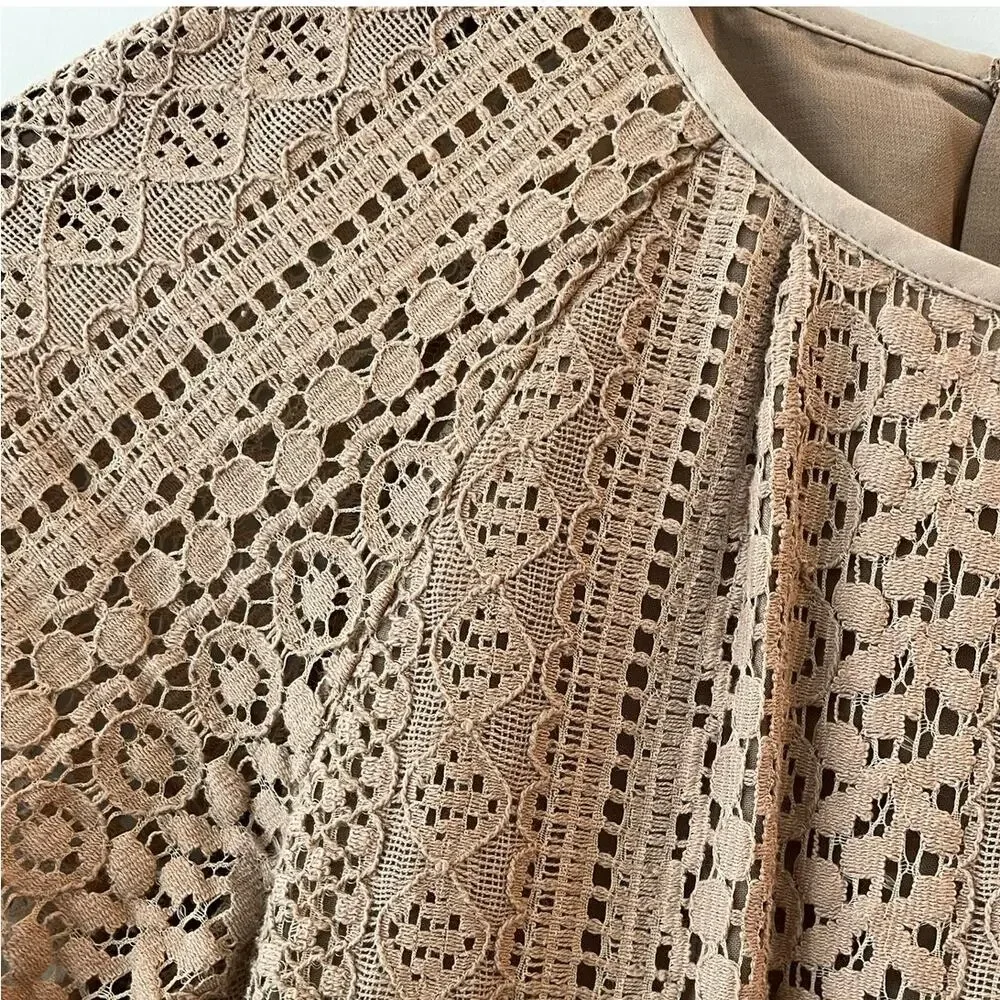 Banana Republic Lace Overlay Blouse Short Sleeve Zipper Office Date Elegant 8 - Picture 3 of 12